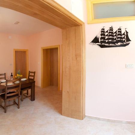 Apartments Beautiful Sandy Beach Split Exterior photo