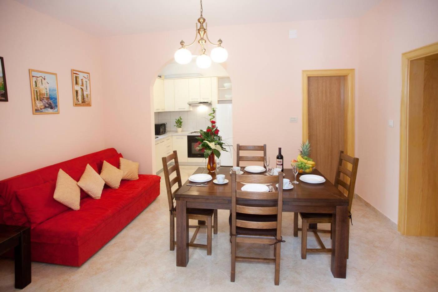 Apartments Beautiful Sandy Beach Split Room photo