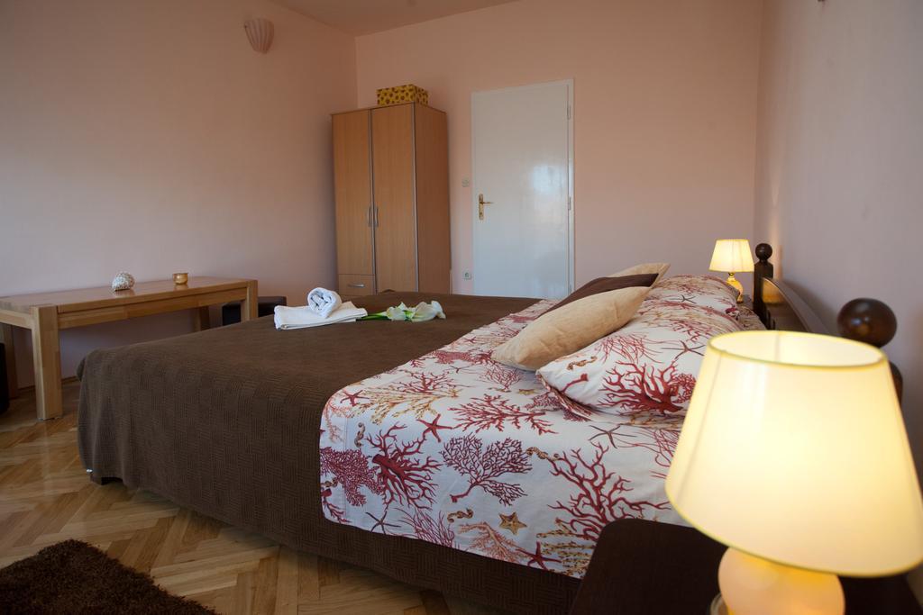 Apartments Beautiful Sandy Beach Split Room photo