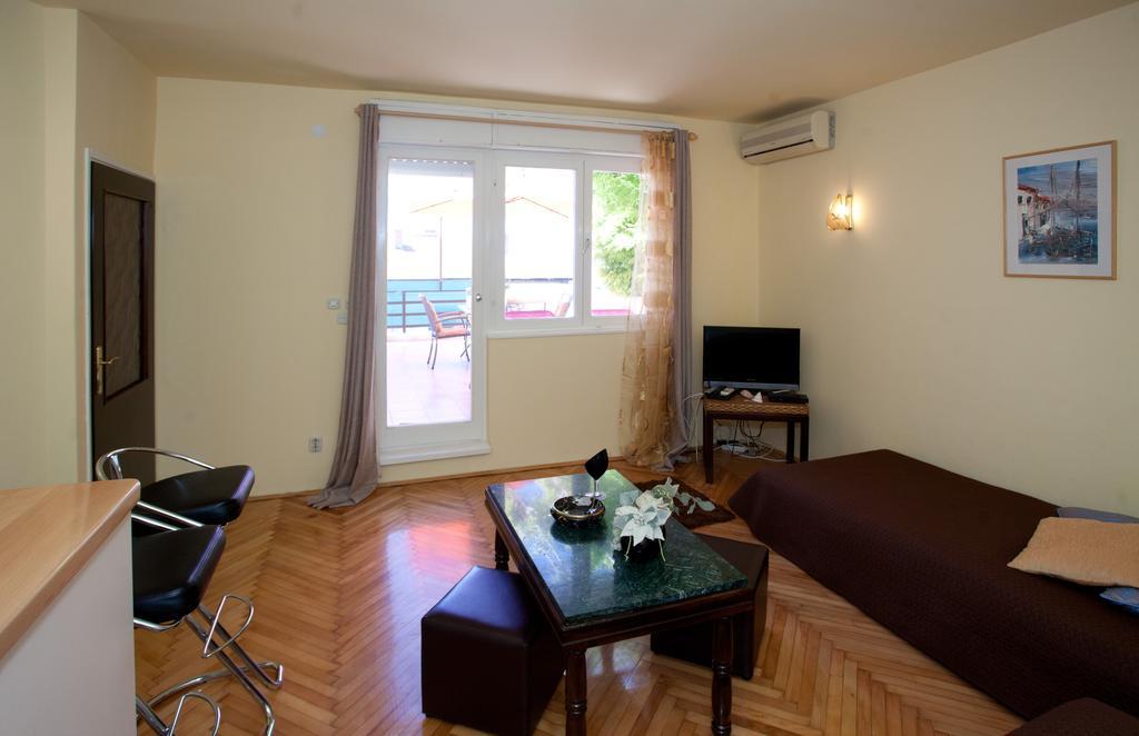 Apartments Beautiful Sandy Beach Split Room photo